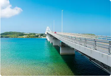 瀬底島